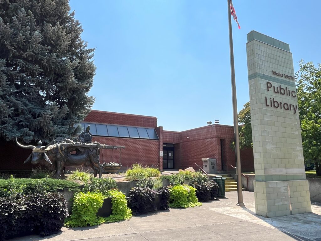 Walla Walla Public Library Entrance